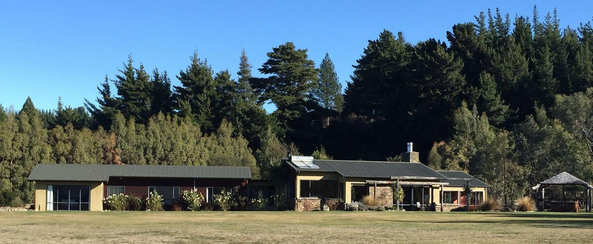 Mount Maude Country Lodge วานากา ภายนอก รูปภาพ